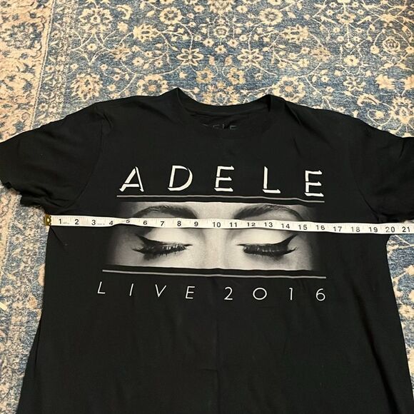Adele Singer Musician Black Live 2016 Graphic Shirt - Picture 6 of 8